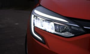 Renault Clio V przedni reflektor