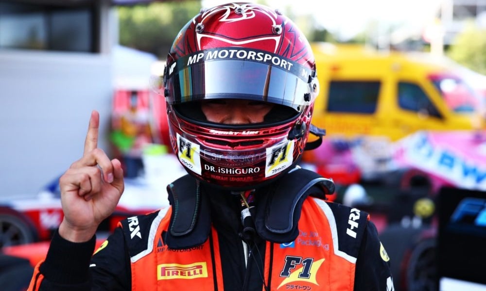 Matsushita po wygranej w wyścigu GP Hiszpanii 2020 F2