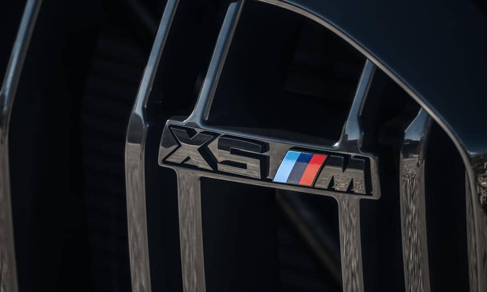 oznaczenia ostrzejszych wersji - BMW M logo - X5 M