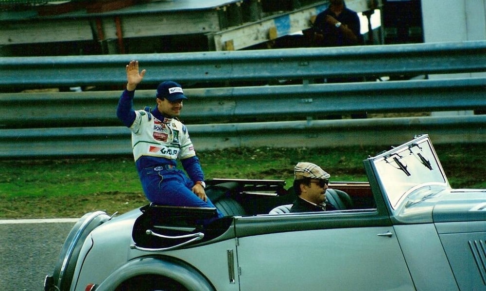 Pedro Lamy w czasie parady kierowców przed wyścigiem Estoril 1996