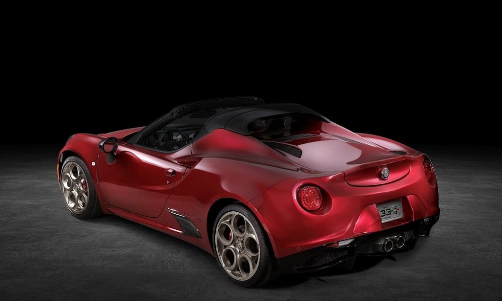 Alfa Romoe 4C Spider 33 Stradale Tributo