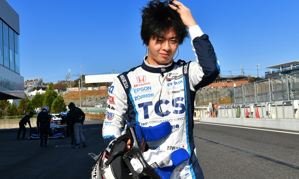 Toshiki Oyu podczas kwalifikacji do wyścigu serii Super Formula