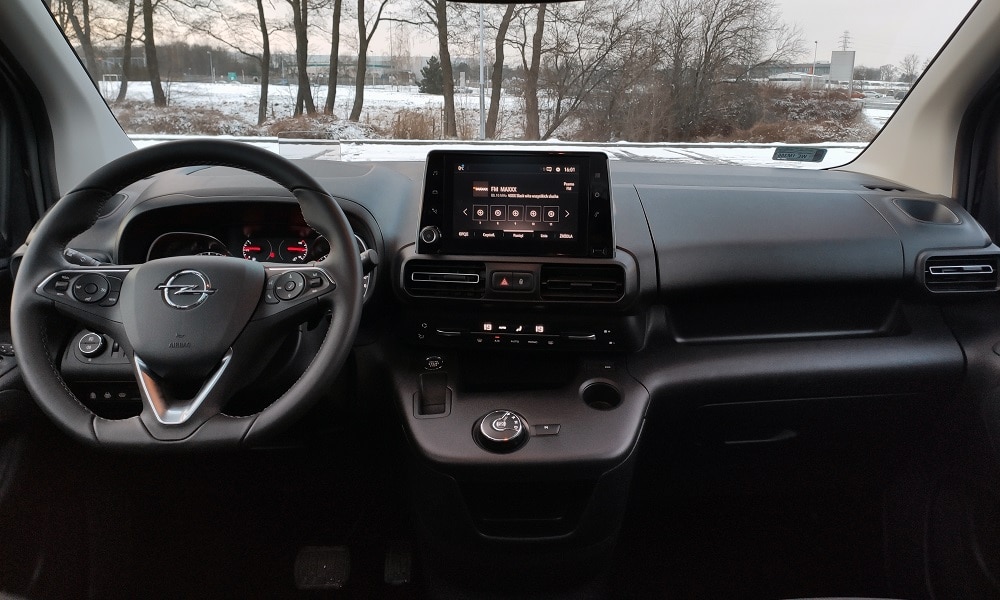 Opel Combo Life - wnętrz