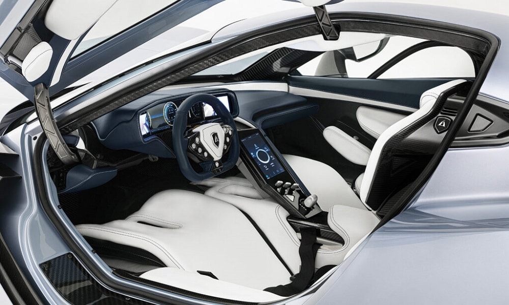 Aspark Owl - wnętrze