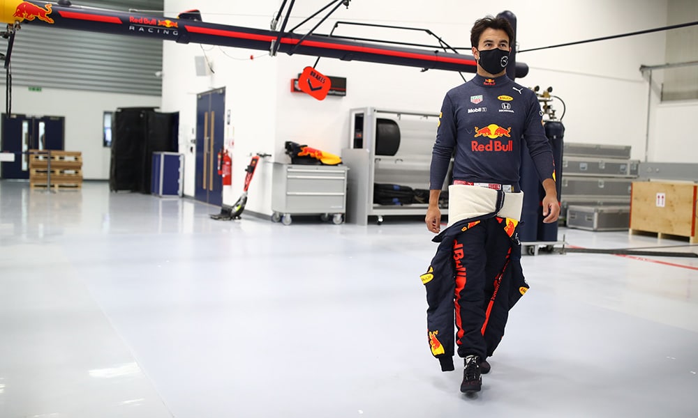 Sergio Perez fabryka Red Bull 2021