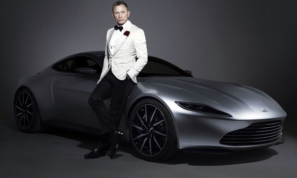 Daniel Craig i Aston Martin DB10