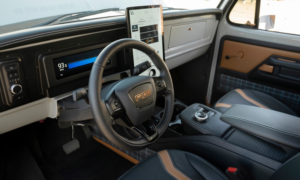 ford f-100 eluminator koncept wnętrze