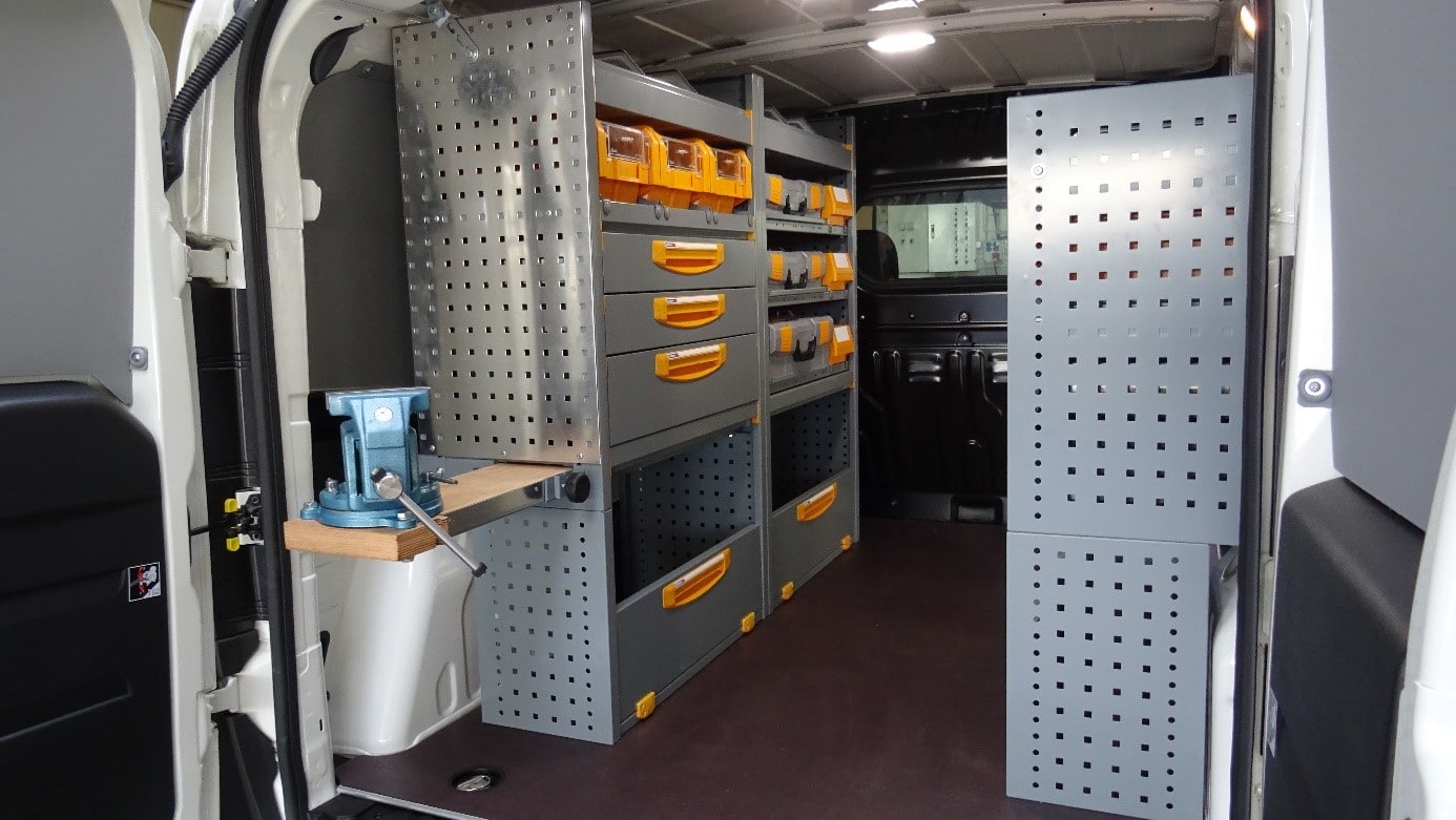 zabudowy warsztatowe auto-boss