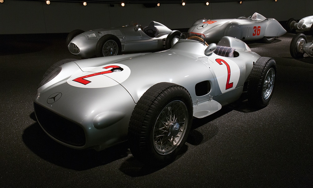 Mercedes W196R stare bolidy wysoka wartość aukcja f1