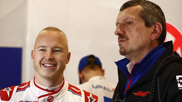 Nikita Mazepin i Guenther Steiner