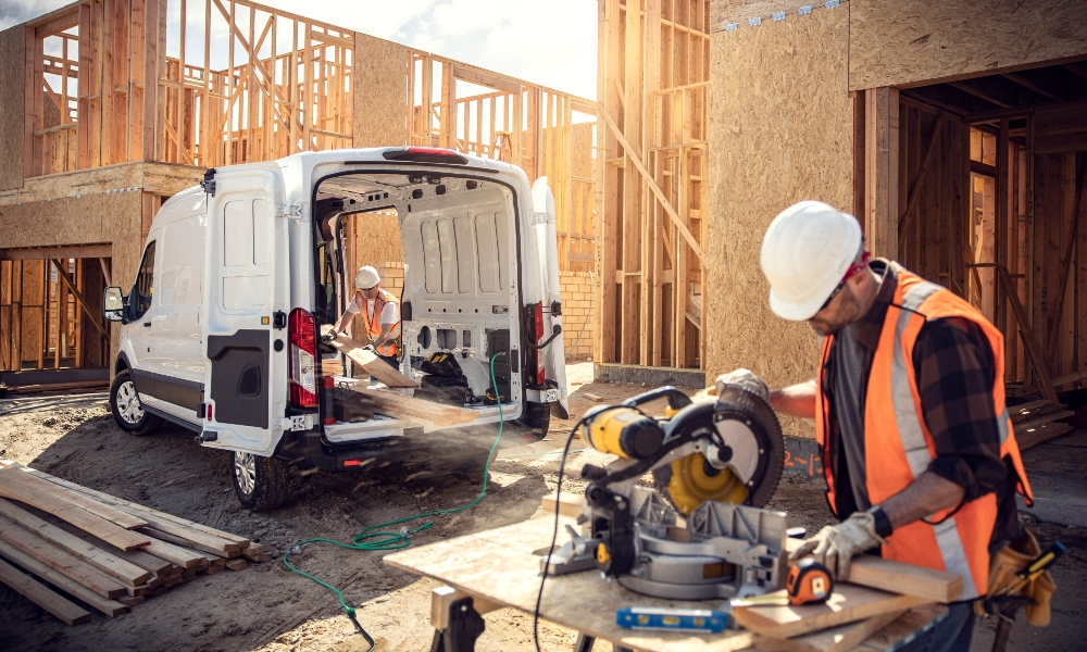 ford e-transit ładowanie urządzeń