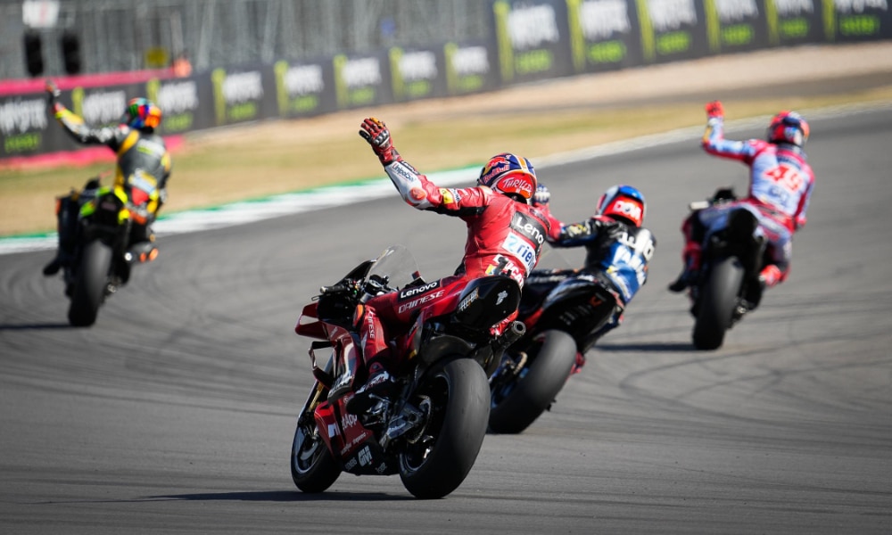 MotoGP wprowadzi sprinty od sezonu 2023
