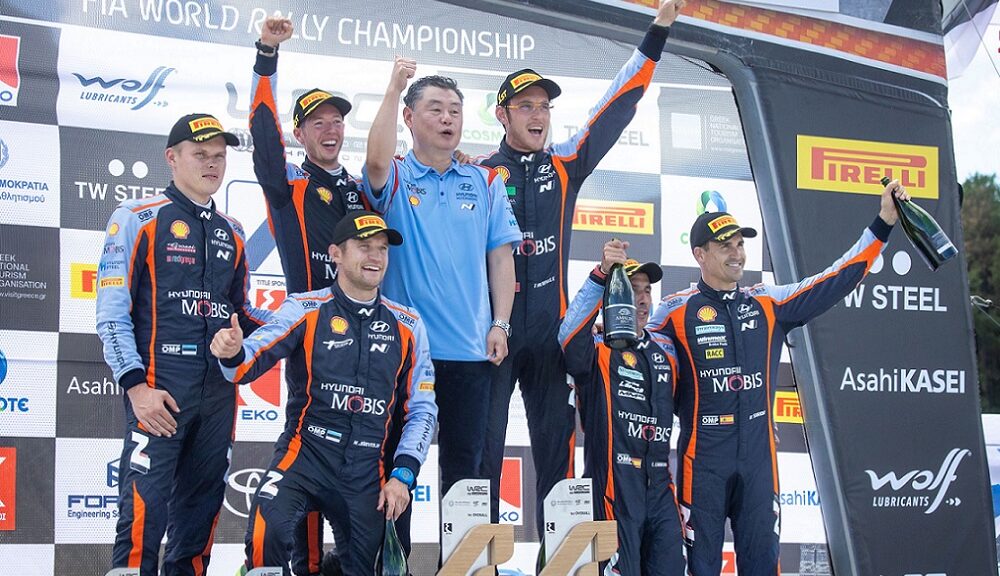 Hyundai team podium