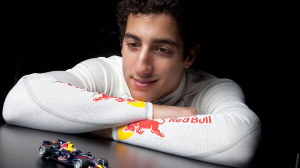 Daniel Ricciardo droga do F1