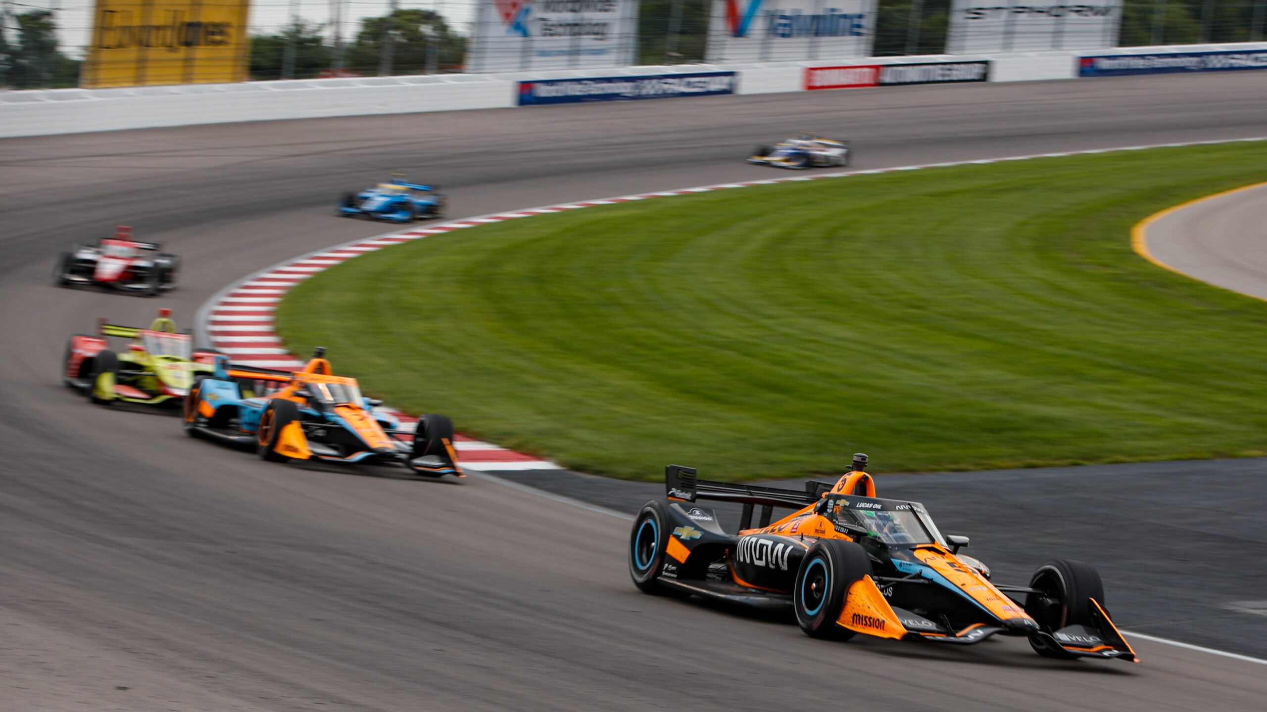 Josef Newgarden i Scott Dixon spróbują zatrzymać Alexa Palou