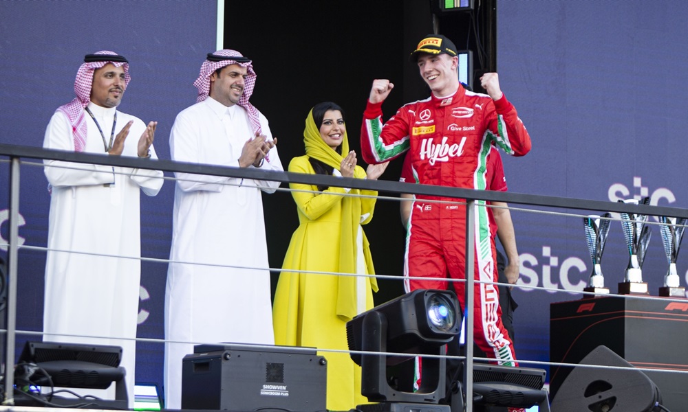 Frederik Vesti i nowicjusze w treningu