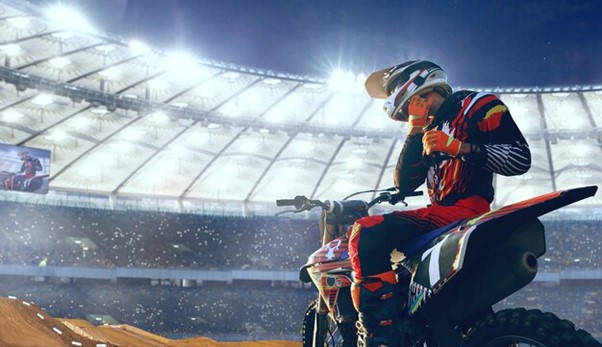 motocykl pełne trybuny