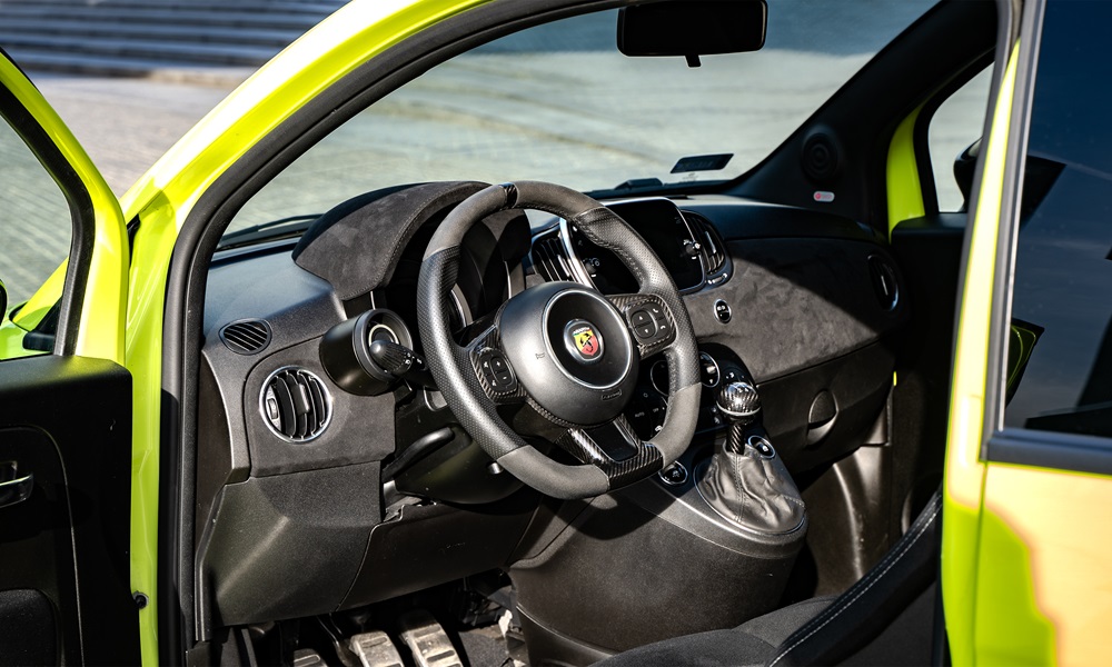 Abarth 595 Competizione - wnętrze