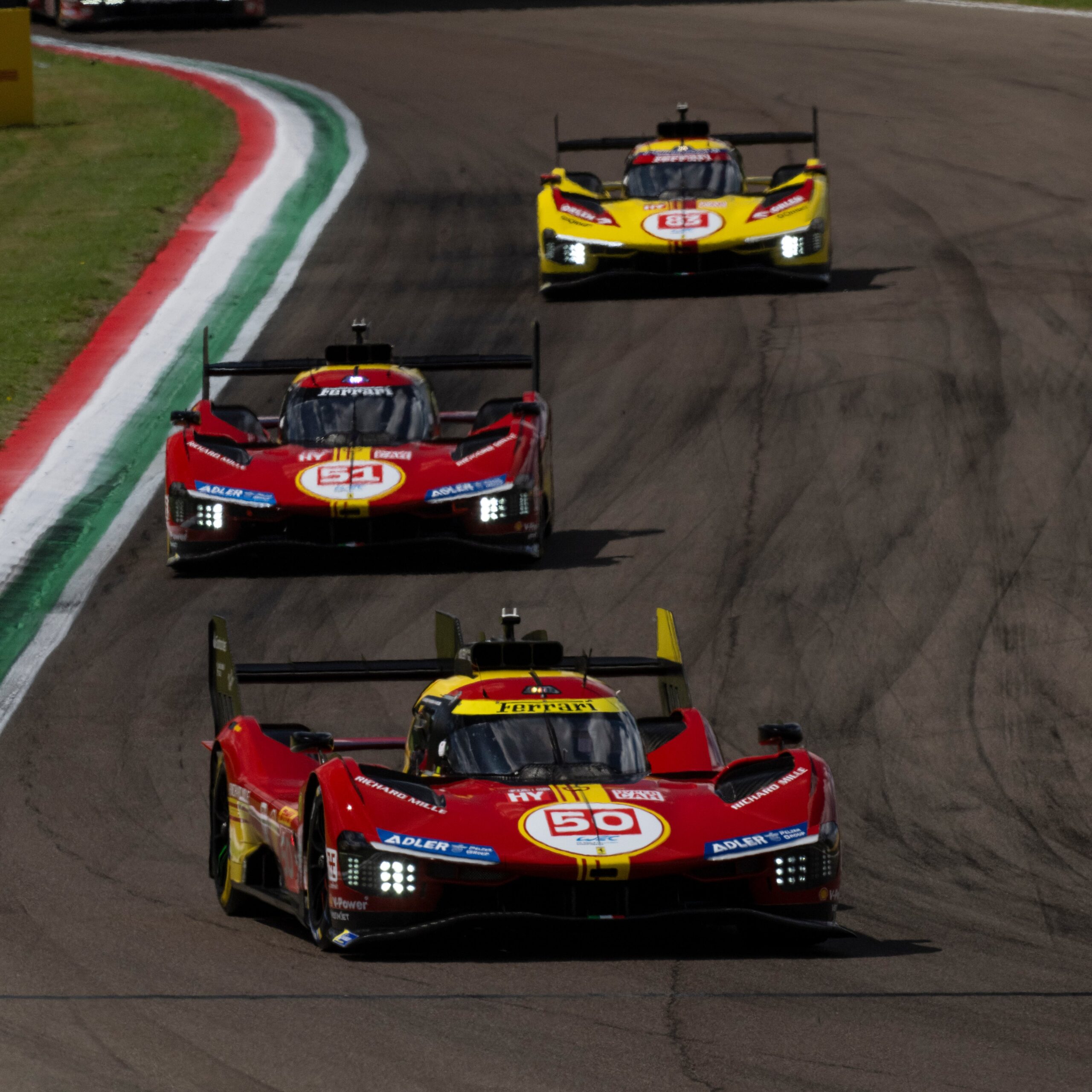 Robert Kubica w Ferrari #83 wygrał 6h Imola wśród załóg prywatnych