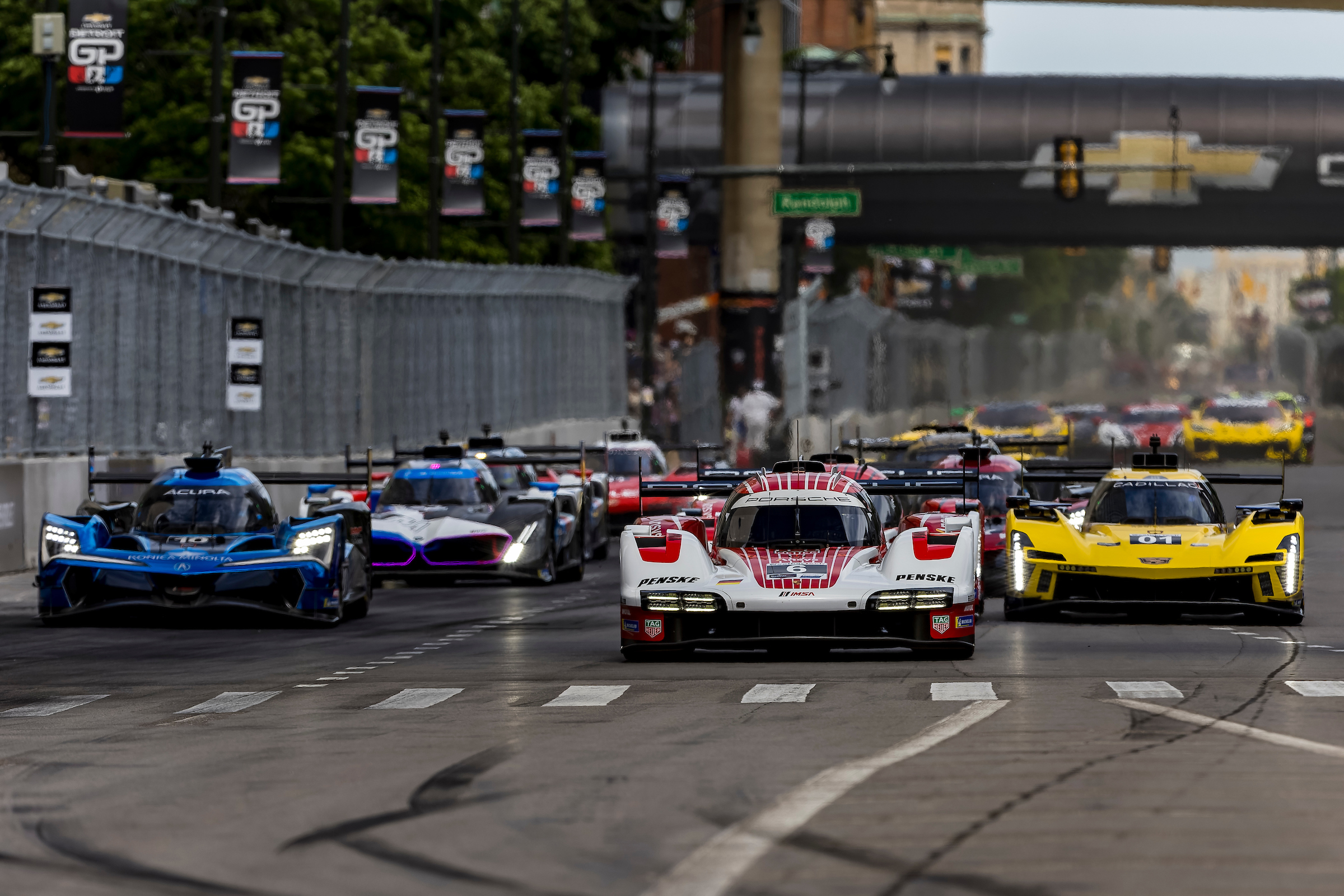 Porsche prowadziło po starcie GP Detroit IMSA