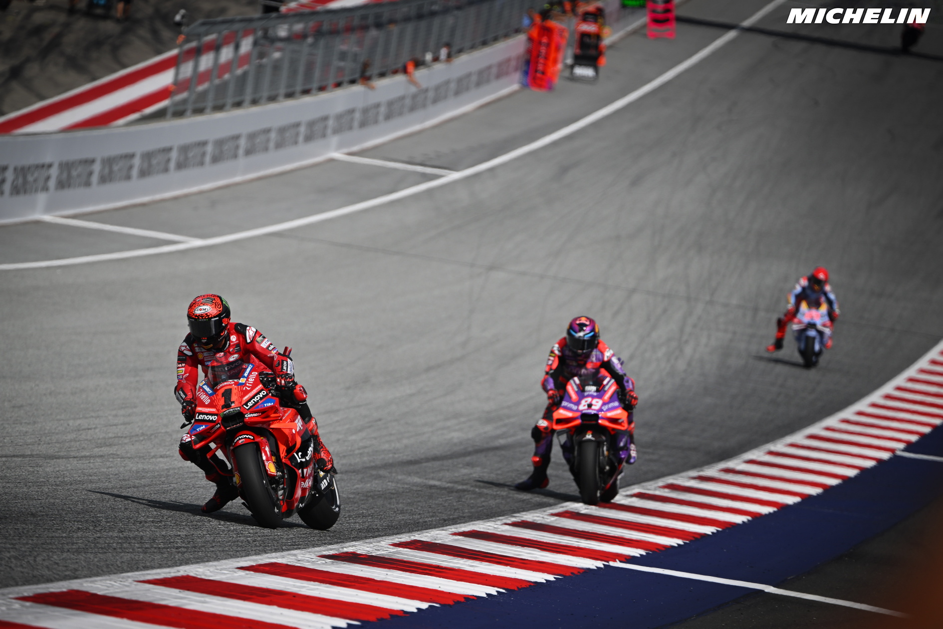 Bagnaia dwa razy przed Martinem w Austrii