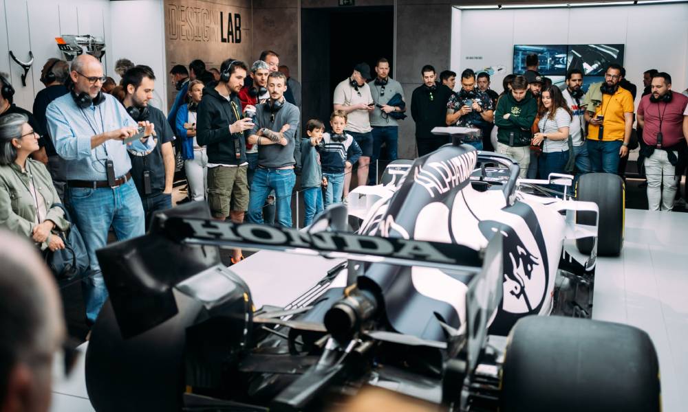 F1 Exhibition Madryt AT01