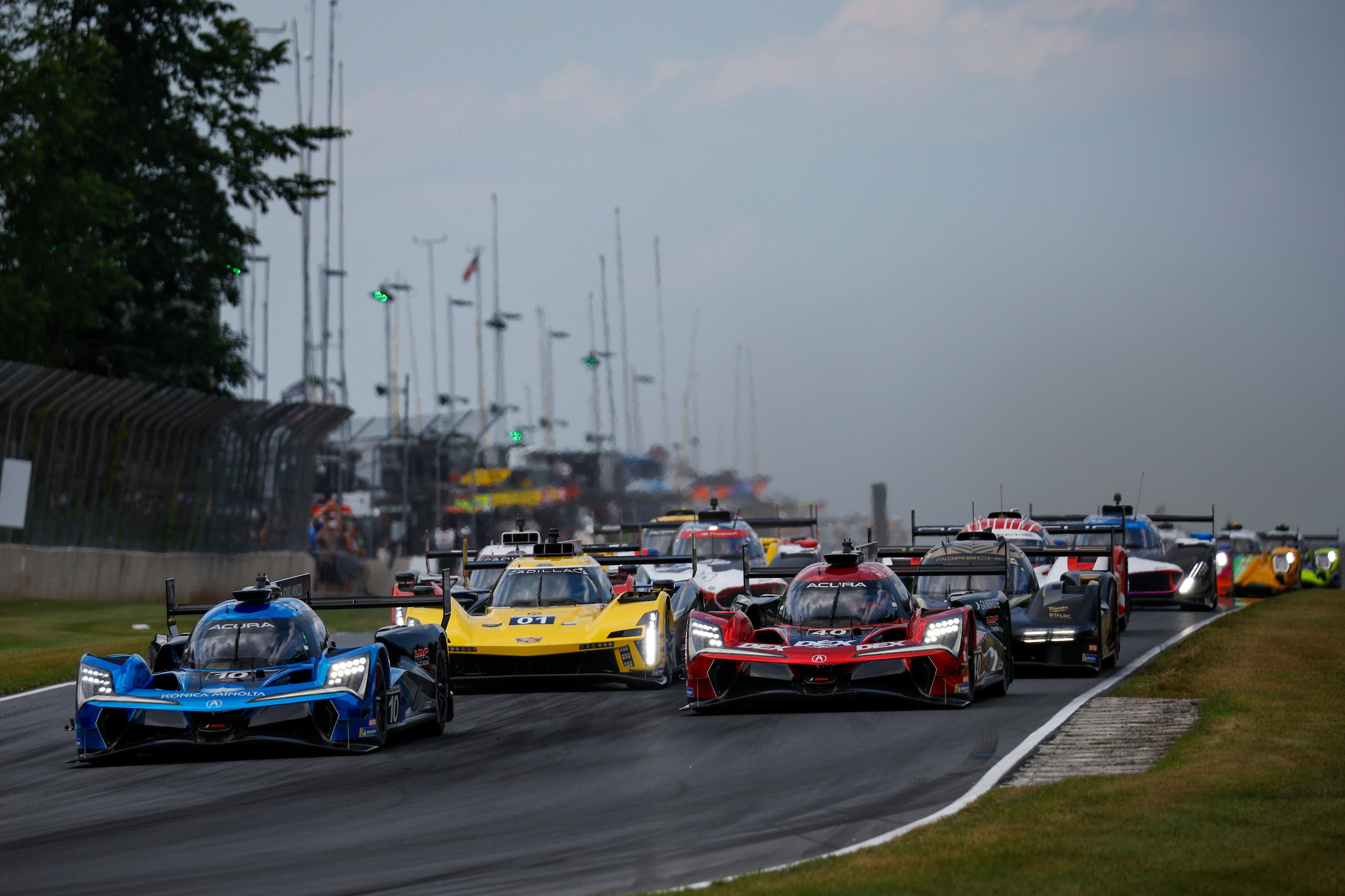 Acura przed Cadillacem na starcie IMSA Road America 2024
