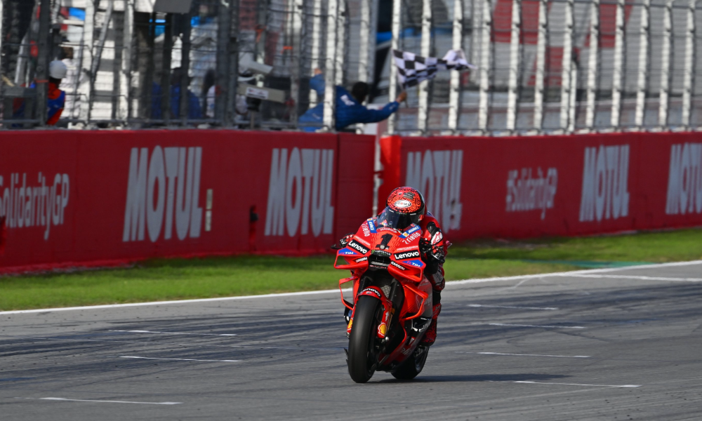 Pecco Bagnaia wygrywa sprint MotoGP w Barcelonie 2024