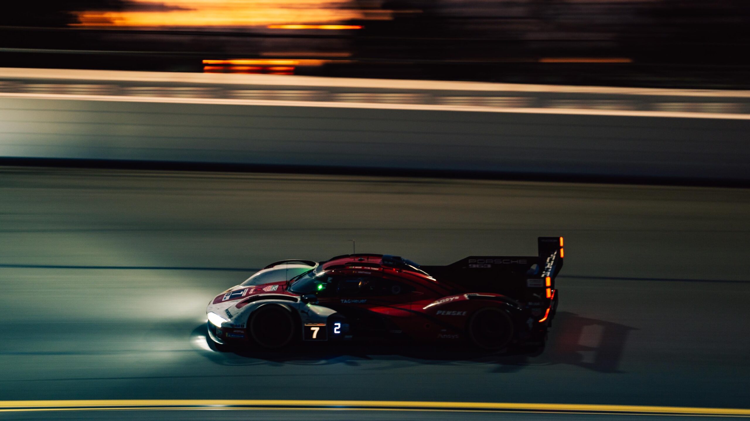 Porsche w drodze po zwycięstwo w 24h Daytona 2025