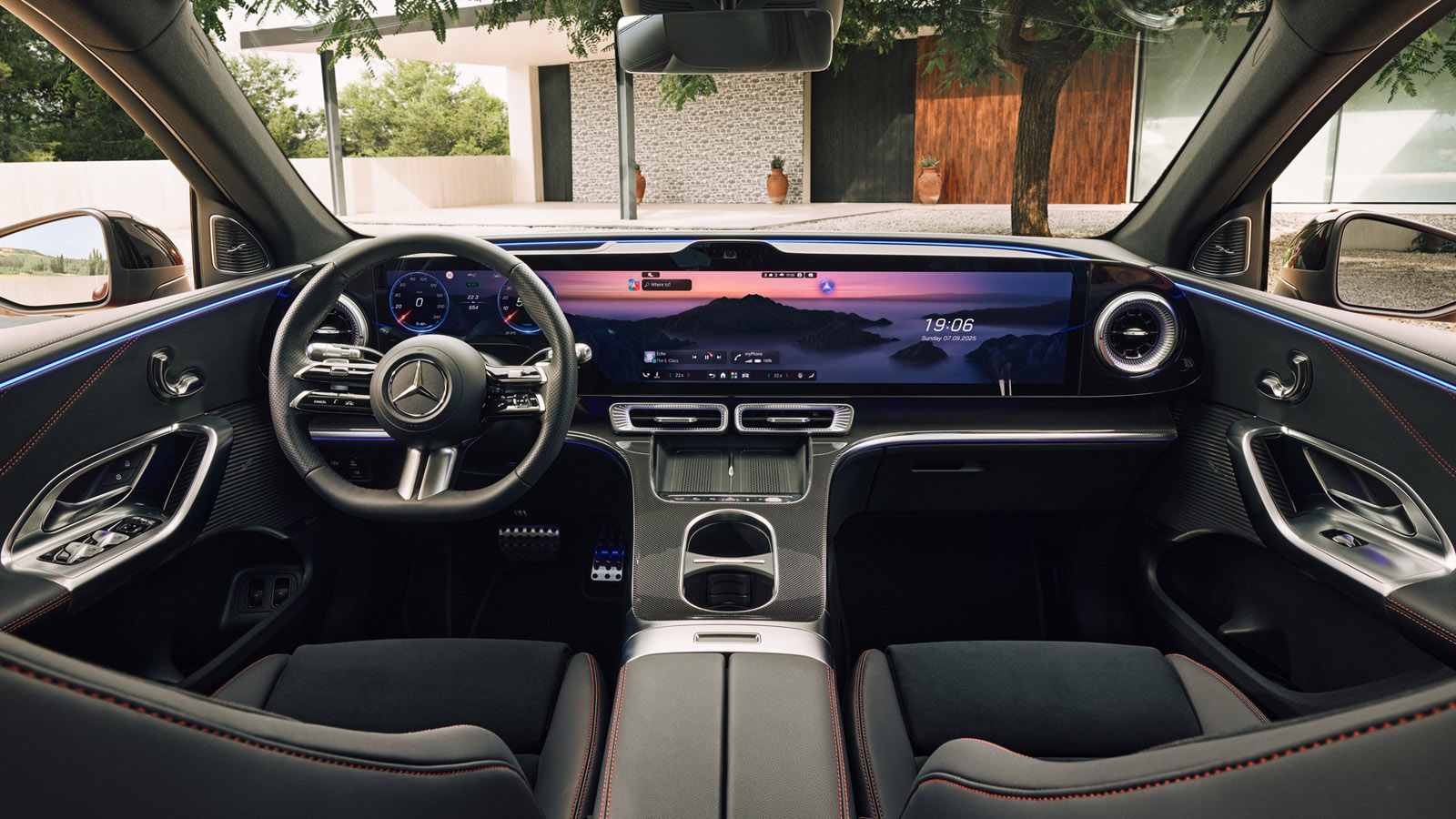 elektryczny mercedes glc wnętrze