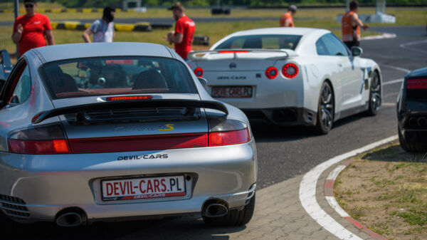 tor wyścigowy devil cars
