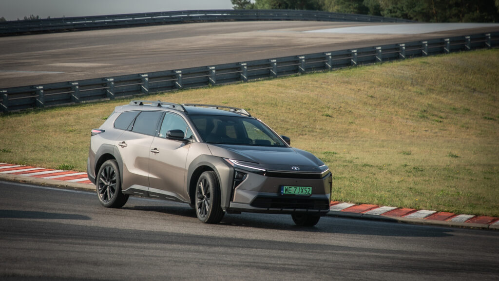 toyota bz4x touring